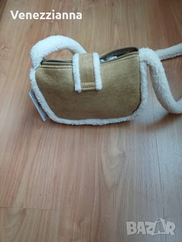 MANGO НОВА Малка чанта от велур, снимка 6 - Чанти - 53052278