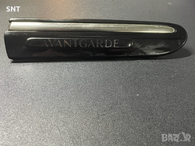 Екстериорна лайсна калник преден десен за MERCEDES-BENZ C-class, снимка 3 - Аксесоари и консумативи - 54149211