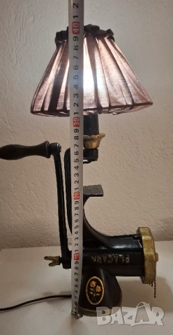 Бутикова Настолна Лампа в индустриален стил, снимка 6 - Настолни лампи - 53488369