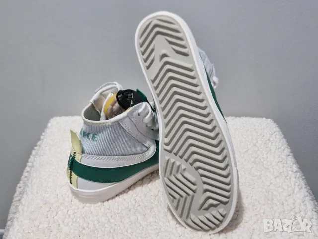 Nike Blazer Mid 77 Jumbo, 42 5 номер, само пробвани!, снимка 6 - Маратонки - 50072018