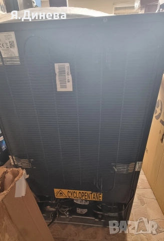 Хладилна витрина Klarstein 95L, снимка 5 - Хладилници - 52799619