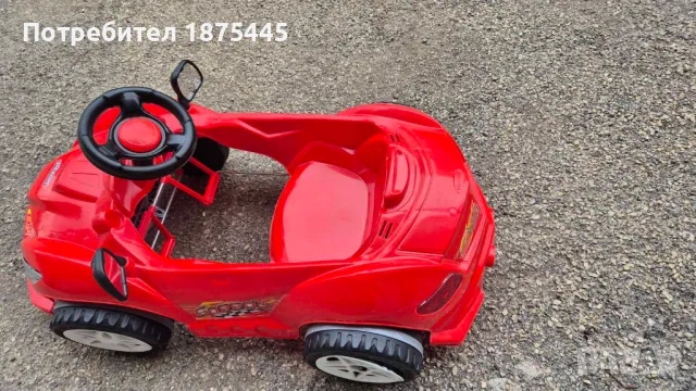 Детска кола с педали