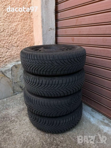 Hyundai I30 1.6CRDI 90кс 2 Комплекта Гуми , снимка 12 - Автомобили и джипове - 53869042