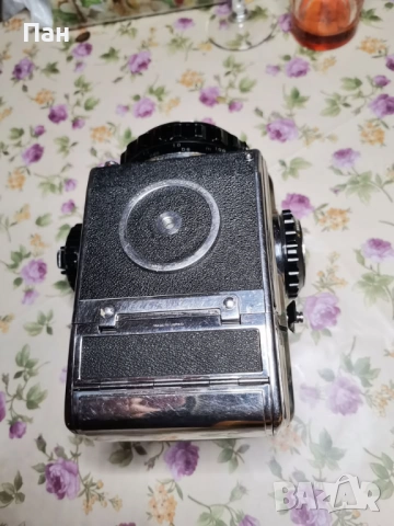 Средноформатен фотоапарат Bronica S2 с обектив Nikkor-P 75mm F2.8, снимка 8 - Фотоапарати - 51947059