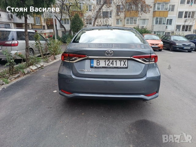 Продавам Toyota Corolla 2021 1,5 Executive, снимка 5 - Автомобили и джипове - 53268499