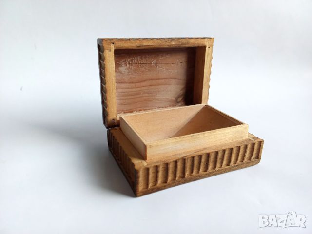 малка дървена кутийка с дърворезба Еделвайс, снимка 5 - Декорация за дома - 45686566