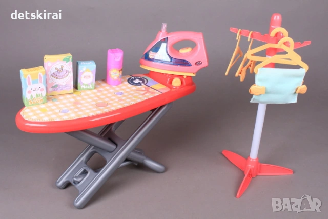 Маса за гладене с ютия