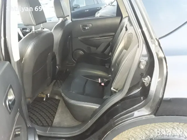 Нисан Кашкай 1.6dci NAVI кожа, снимка 10 - Автомобили и джипове - 48802220