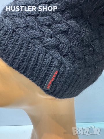 Дамска зимна шапка MAMMUT , снимка 3 - Шапки - 52793543