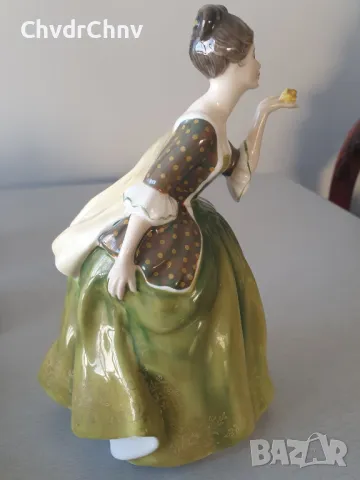 Голяма стара английска порцеланова фигура Royal Doulton Fleur/1967 статуетка 20см, снимка 2 - Колекции - 46958104