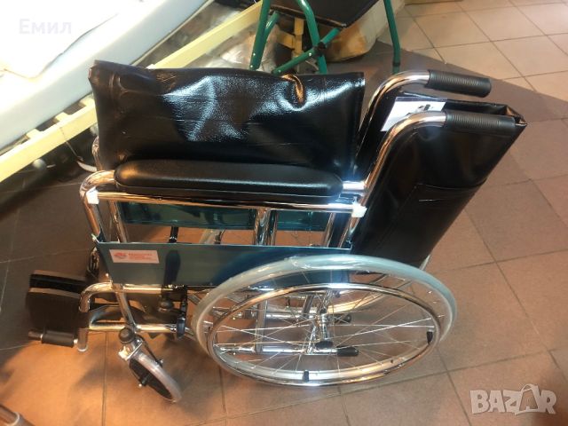 Рингова инвалидна количка, инвалиден санитарен стол и дюшек с помпа. Нови в комплект, снимка 4 - Инвалидни колички - 45111845
