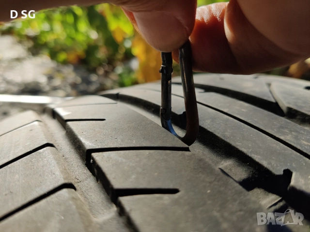 Продавам 1 брой гума Bridgestone 255/45 R18, снимка 6 - Гуми и джанти - 52430534