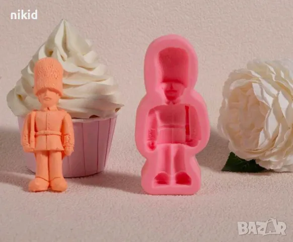 Войник силиконов молд форма декорация украса фондан торта гипс шоколад, снимка 4 - Форми - 30756308