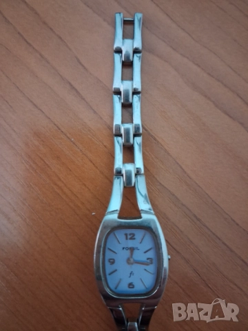 Дамски часовник, снимка 9 - Дамски - 52841635