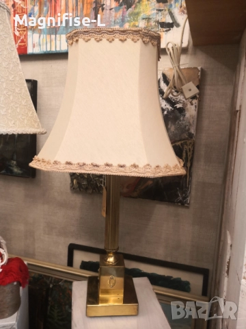 Настолна лампа