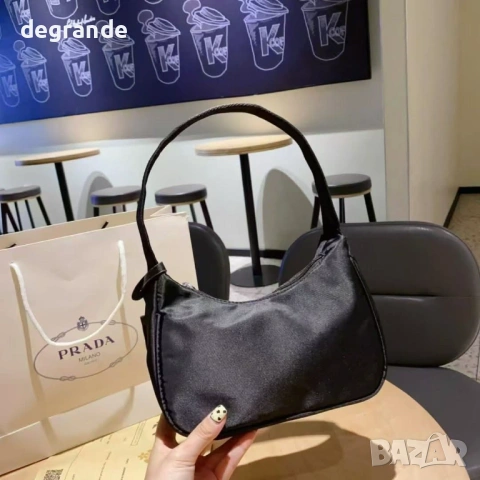 👜 Дамска Чанта Prada , снимка 4 - Чанти - 53852392