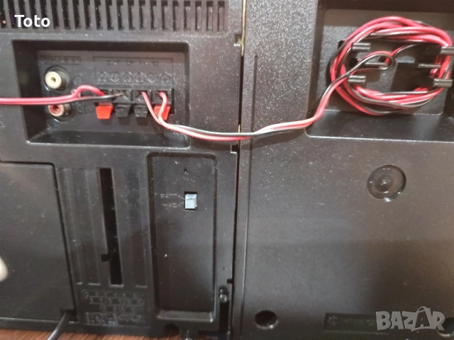 Радио касетофон Hitachi TRK 540, снимка 6 - Радиокасетофони, транзистори - 52665197