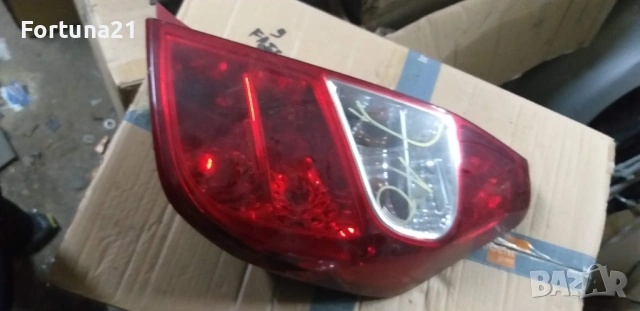 Hyundai i10 - десен стоп оригинален