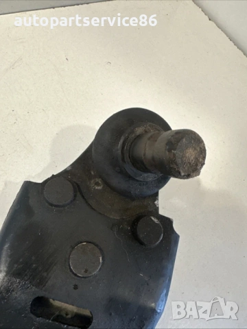 Преден ляв носач на окачване жълен жълдза Volvo XC60 2.0D (2011) 8G9N-3A053-A, снимка 3 - Части - 53742316