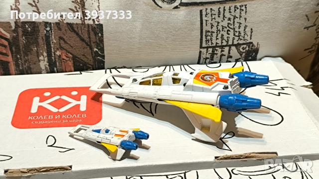 Два старфайтъра на английската фирма Корги к-кт., снимка 16 - Други ценни предмети - 52821580