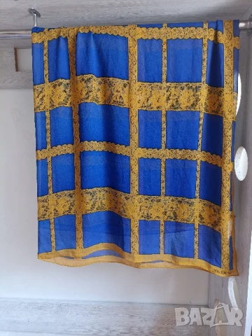 Дамски шал Valentino, снимка 3 - Шалове - 50950545