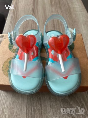 Сандали Mini Melissa, снимка 1 - Детски сандали и чехли - 45718726