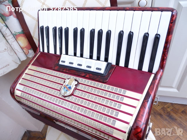 Продавам неупотребяван акордеон Weltmeister 48 баса в отлично състояние, снимка 3 - Акордеони - 53770008