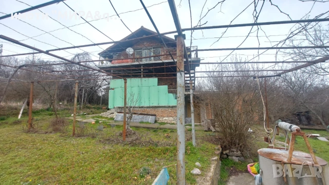 Парцел с вила в кв. Изгрев, гр. Хасково