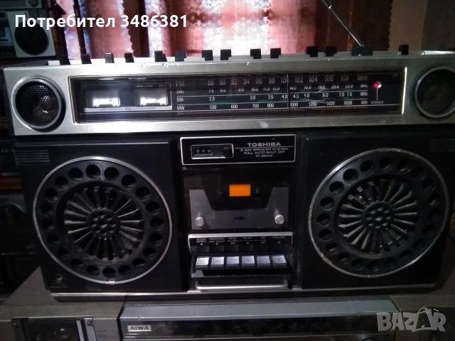 TOSHIBA RT 8840, снимка 2 - Радиокасетофони, транзистори - 54165986