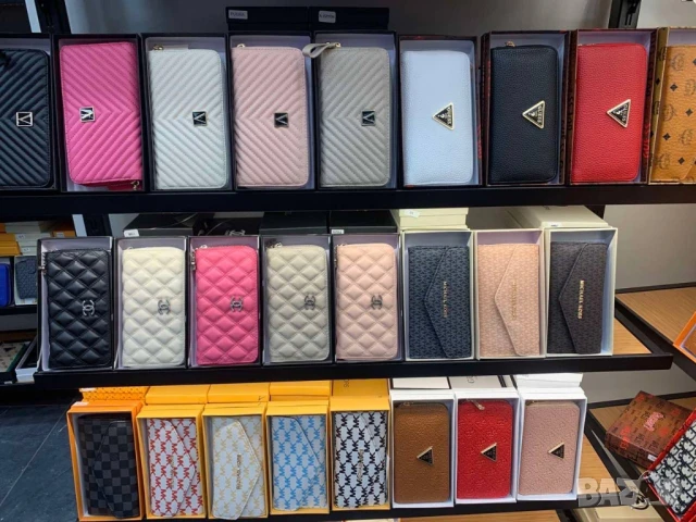 портмонета с кутия ysl saint laurent christian dior louis vuitton guess chanel , снимка 13 - Портфейли, портмонета - 50599659