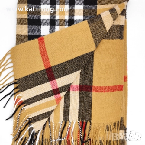 Бежов зимен комплект Burberry-Шал и ръкавици Код на продукта:DAK-0046, снимка 3 - Подаръци за жени - 52292786