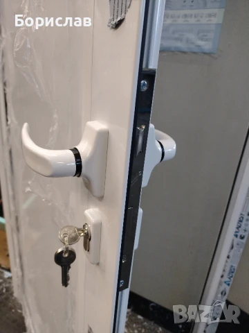 Врати алуминиеви с монтаж, снимка 2 - Врати за баня - 50831904