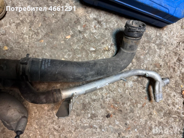 Гумено водно съединение Ауди Audi A8 D4 H4 6.3 W12 500ps. само за 40лв. 4h0121101p