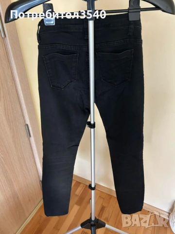 Черни дънки със скъсани колене, снимка 8 - Дънки - 38655659