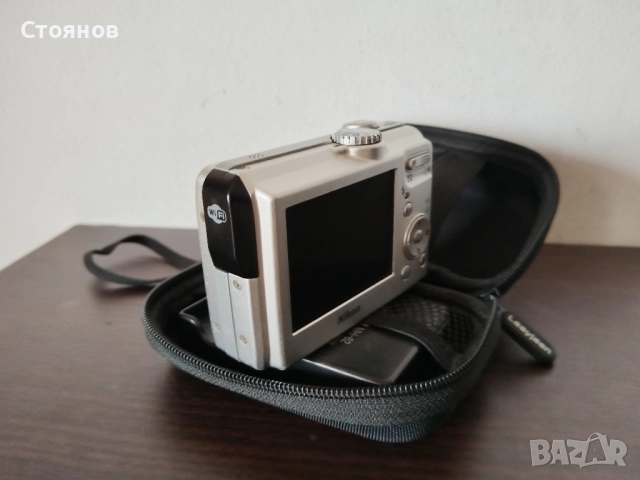 Камери Nikon COOLPIX 3500,3700,5600,P2,E-995, снимка 14 - Фотоапарати - 46492329