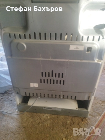 Газова готварска печка Zanussi, снимка 3 - Печки, фурни - 52844900