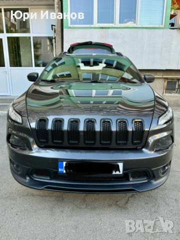 Jeep Cherokee , снимка 13 - Автомобили и джипове - 53706029