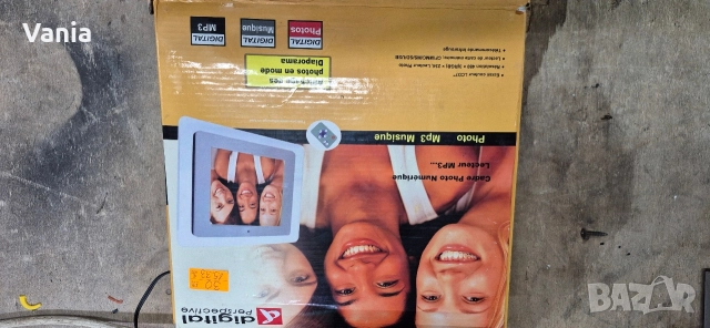 Дигитална рамка за снимки , снимка 10 - Друга електроника - 52677334