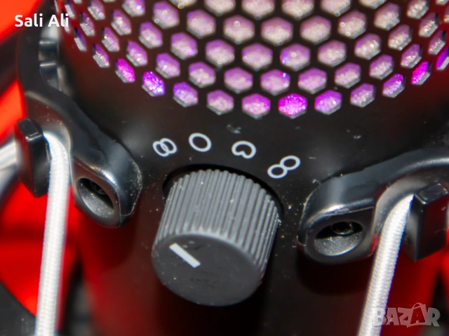 HyperX QuadCast S RGB Микрофон Геймърски USB Mic PC PS4 PS5 Mac, снимка 8 - Микрофони - 53055935