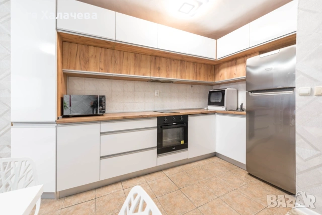 Продавам комфортен тристаен апартамент, разположен в сърцето на град Варна, в близост до LIDL и Окръ, снимка 6 - Апартаменти - 54180724