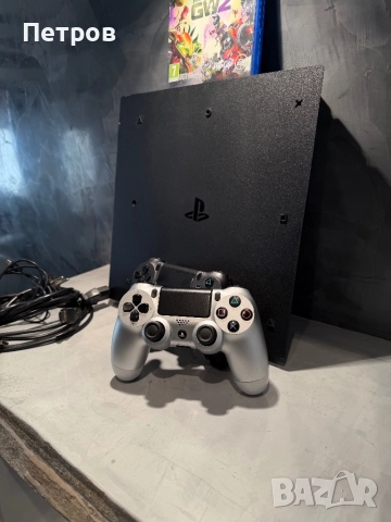 КАТО НОВ Ps4 Pro 1TB + 2 джойстика + Plants vs Zombies, снимка 2 - PlayStation конзоли - 52910857