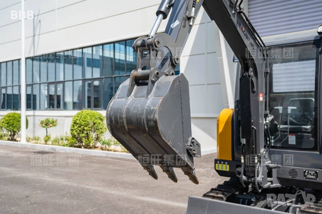 Продавам багер Hengwang HW 35, снимка 8 - Индустриална техника - 53217189