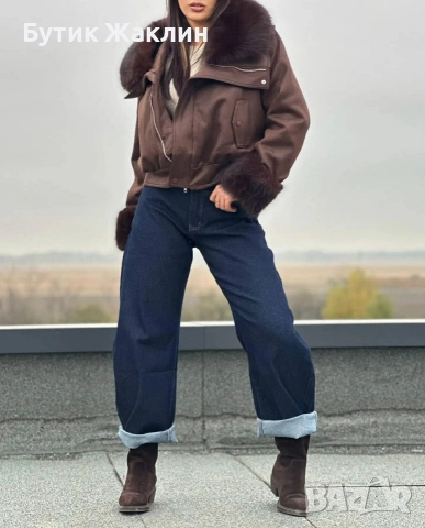 Бомбър яке с качулка 