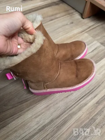 Оригинални топли детски ботуши UGG ! 31 н, снимка 6 - Бебешки боти и ботуши - 48430546