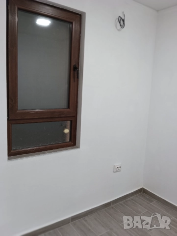 Под наем помещение Офис/Магазин 6,5 м2, снимка 3 - Офиси - 52663270