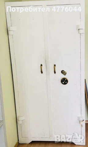 Метална огнеупорна каса в отлично състояние