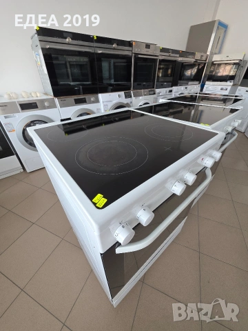 Свободностояща печка с керамични котлони Voss, снимка 3 - Печки, фурни - 53683499