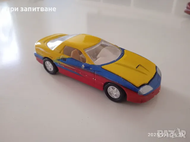 Метална количка  96 Chevy Camaro, Racing champions 1996, 1/64, снимка 1 - Колекции - 48919844