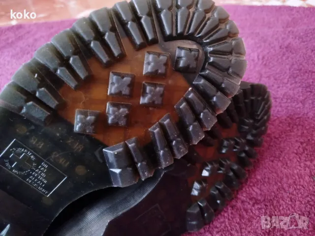 Обувки 43 Dr. Martins , снимка 9 - Мъжки боти - 49440934