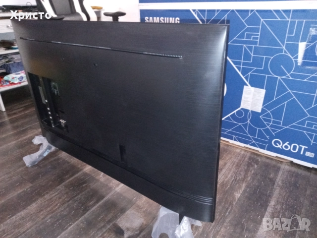 Телевизор Samsung 50инча Q60T, снимка 2 - Телевизори - 52626078